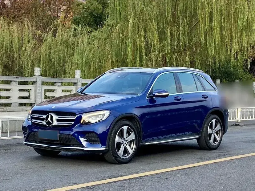 2017 Mercedes-Benz GLC Class 2.0T 245HP L4 9AT