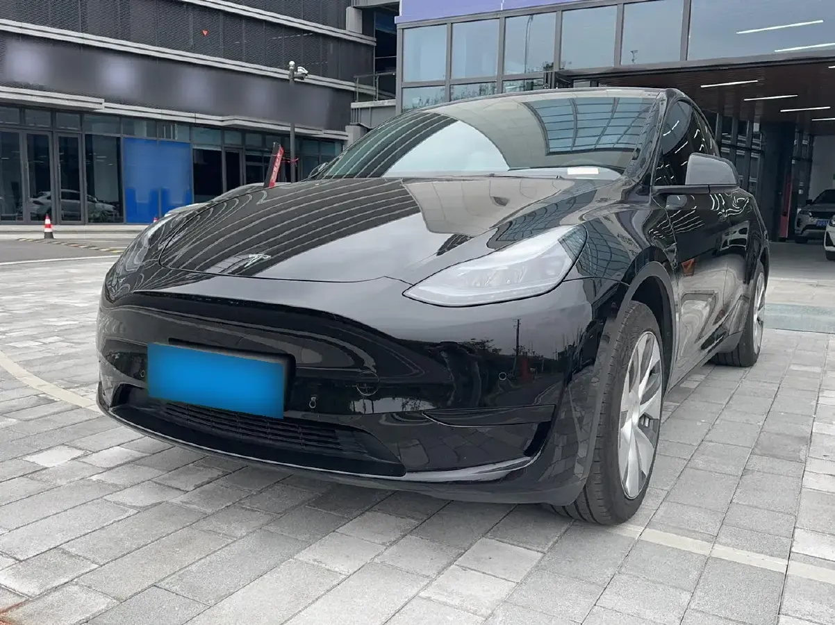 2022 Tesla Model Y BEV 60KWH