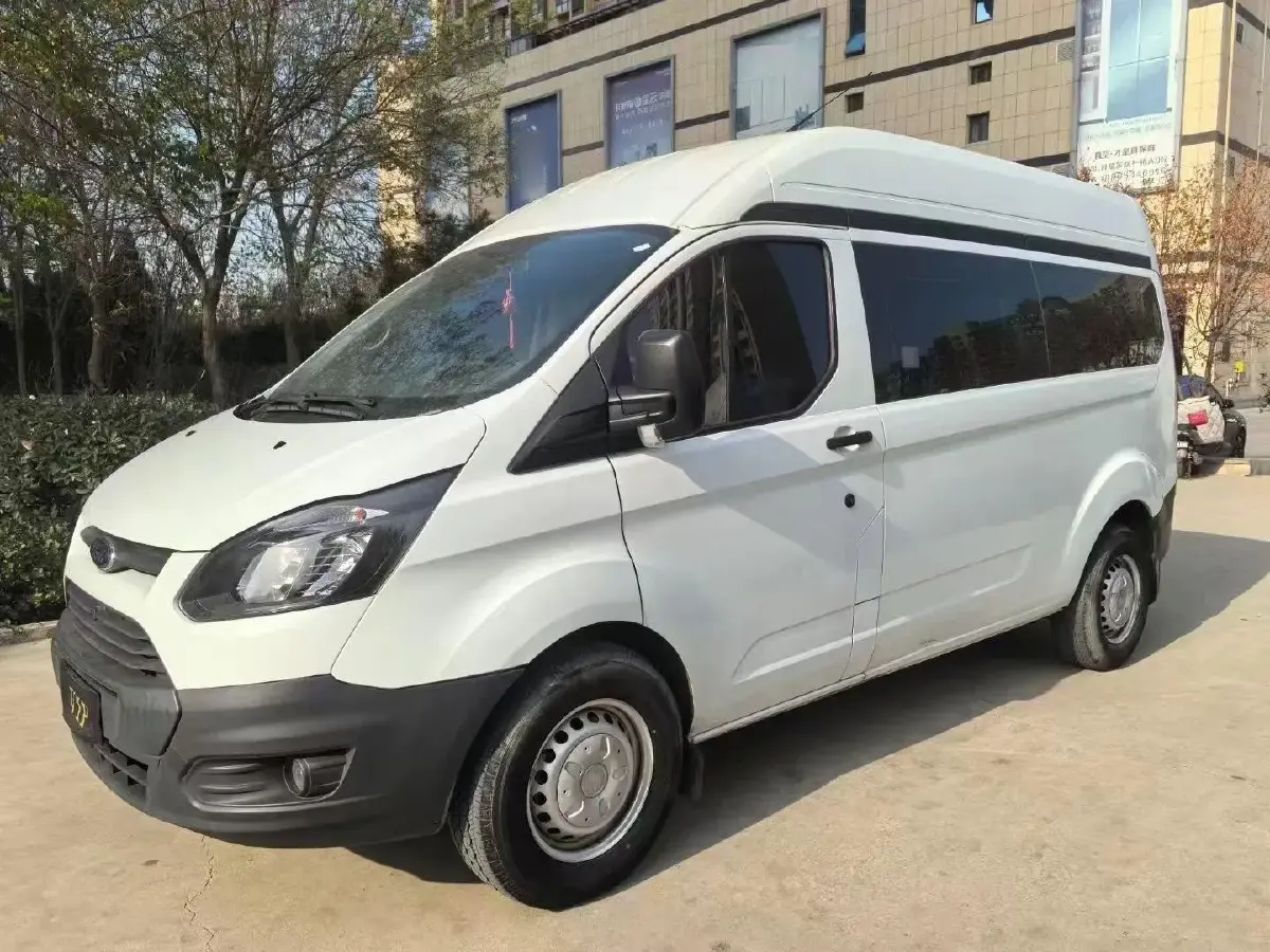 2019 Ford Transit 2.0T 121HP L4 5MT