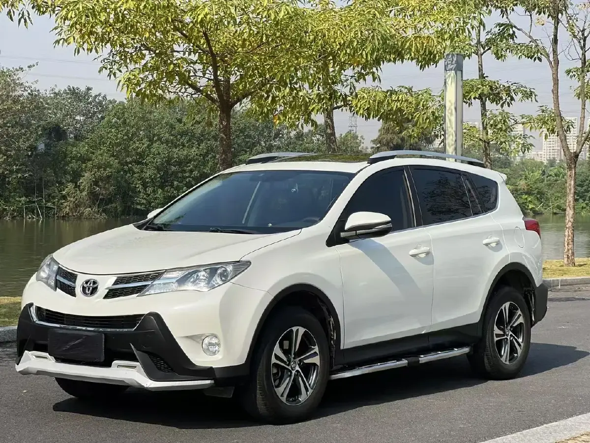 2015 Toyota RAV4 2.0L 147HP L4 CVT