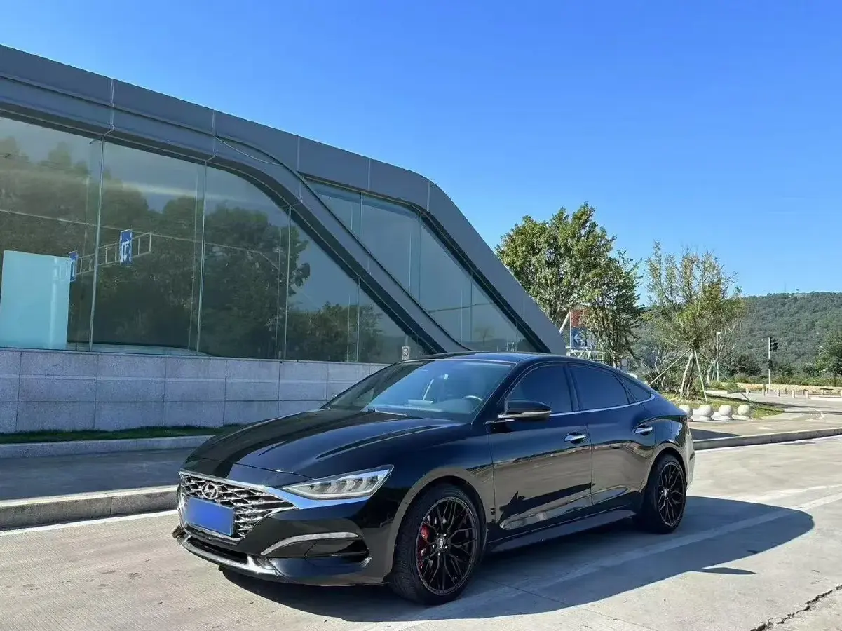 2019 Hyundai La Festa 1.6T 204HP L4 7DCT