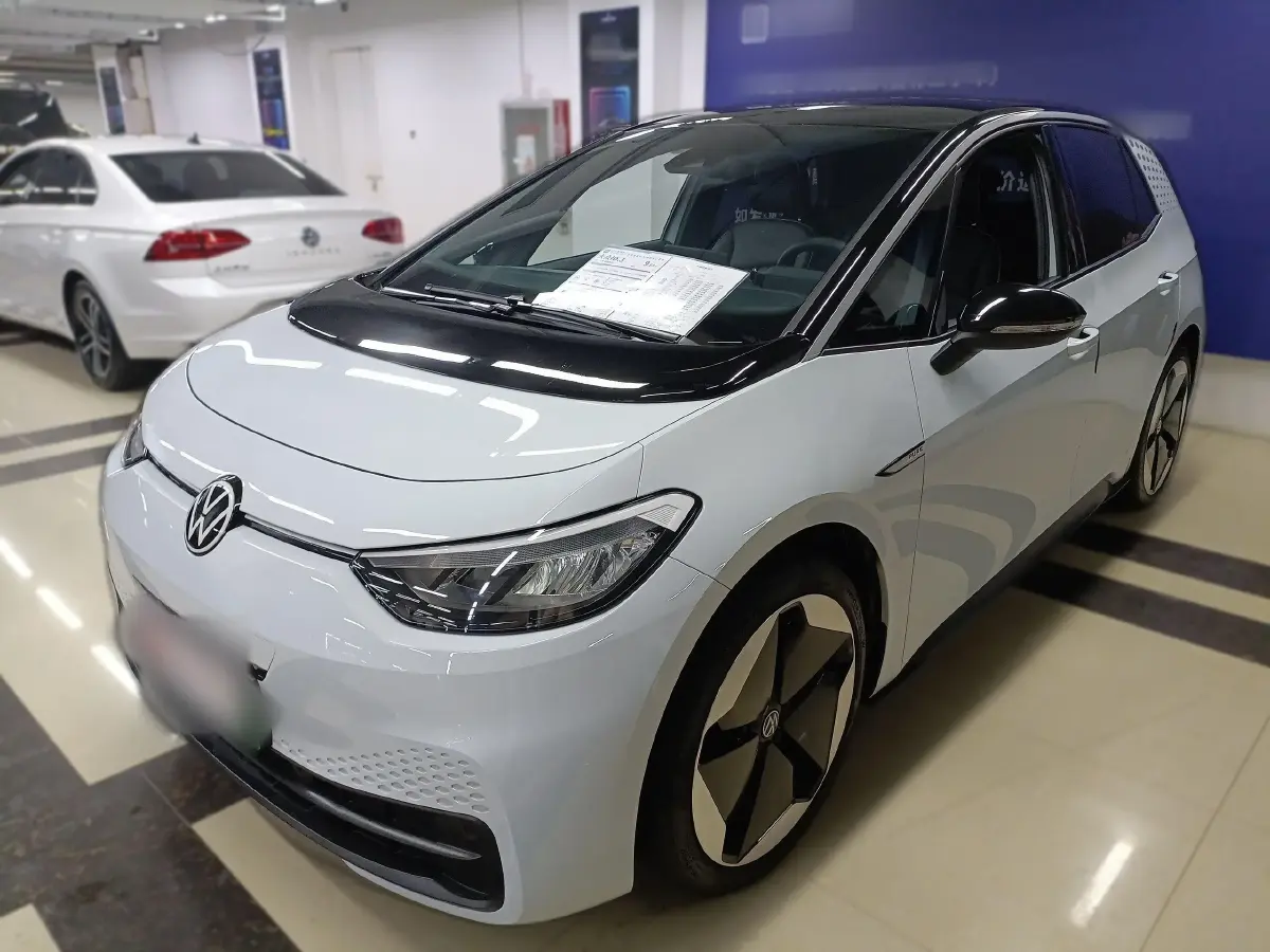 2023 Volkswagen ID.3 BEV 52.8KWH