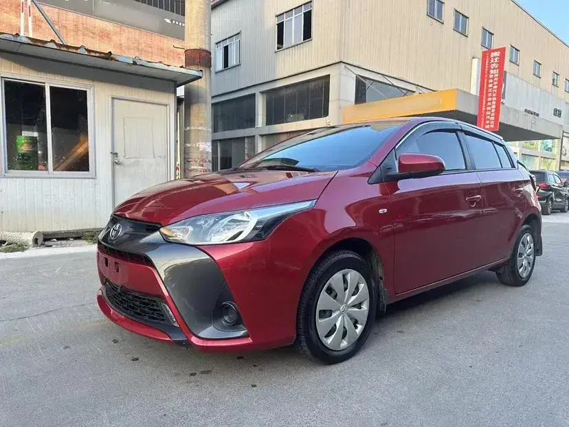 2016 Toyota Yaris L 1.5L 107HP L4 CVT
