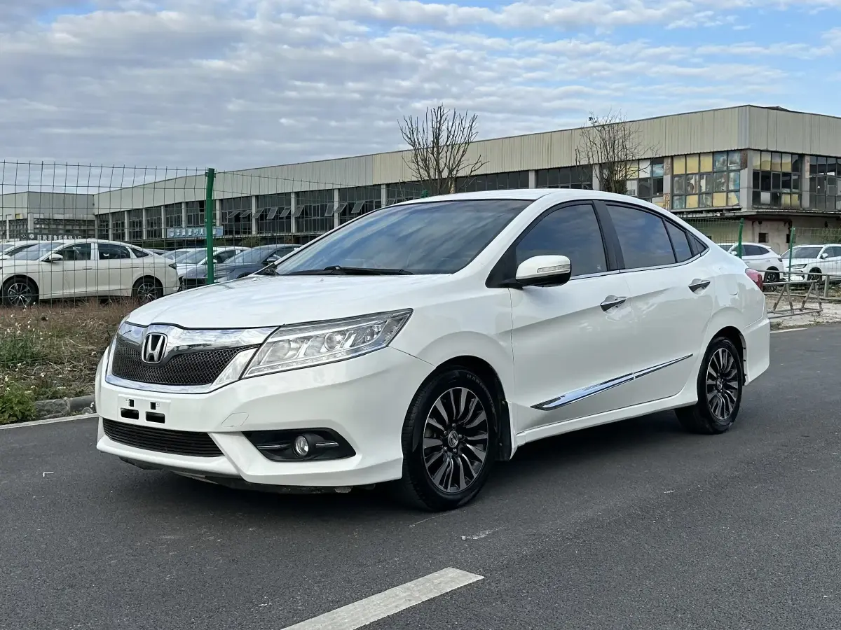 2013 Honda Crider 1.8L 139HP L4 5AT