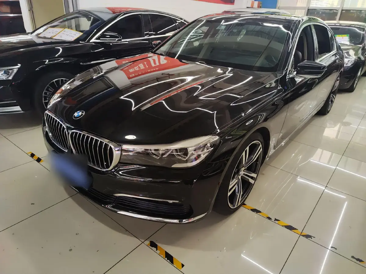 2017 BMW 7 Series 2.0T 258HP L4 8AT