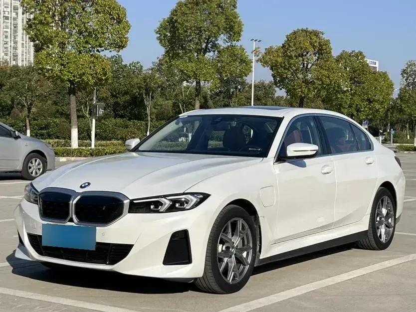 2022 BMW i3 BEV 70KWH