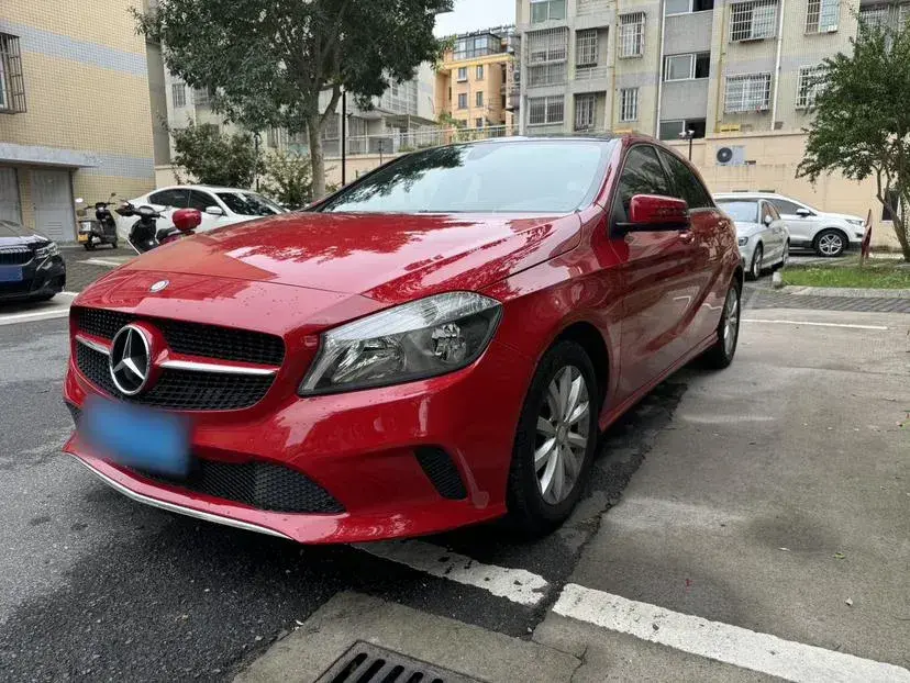 2017 Mercedes-Benz A Class 1.6T 122HP L4 7DCT