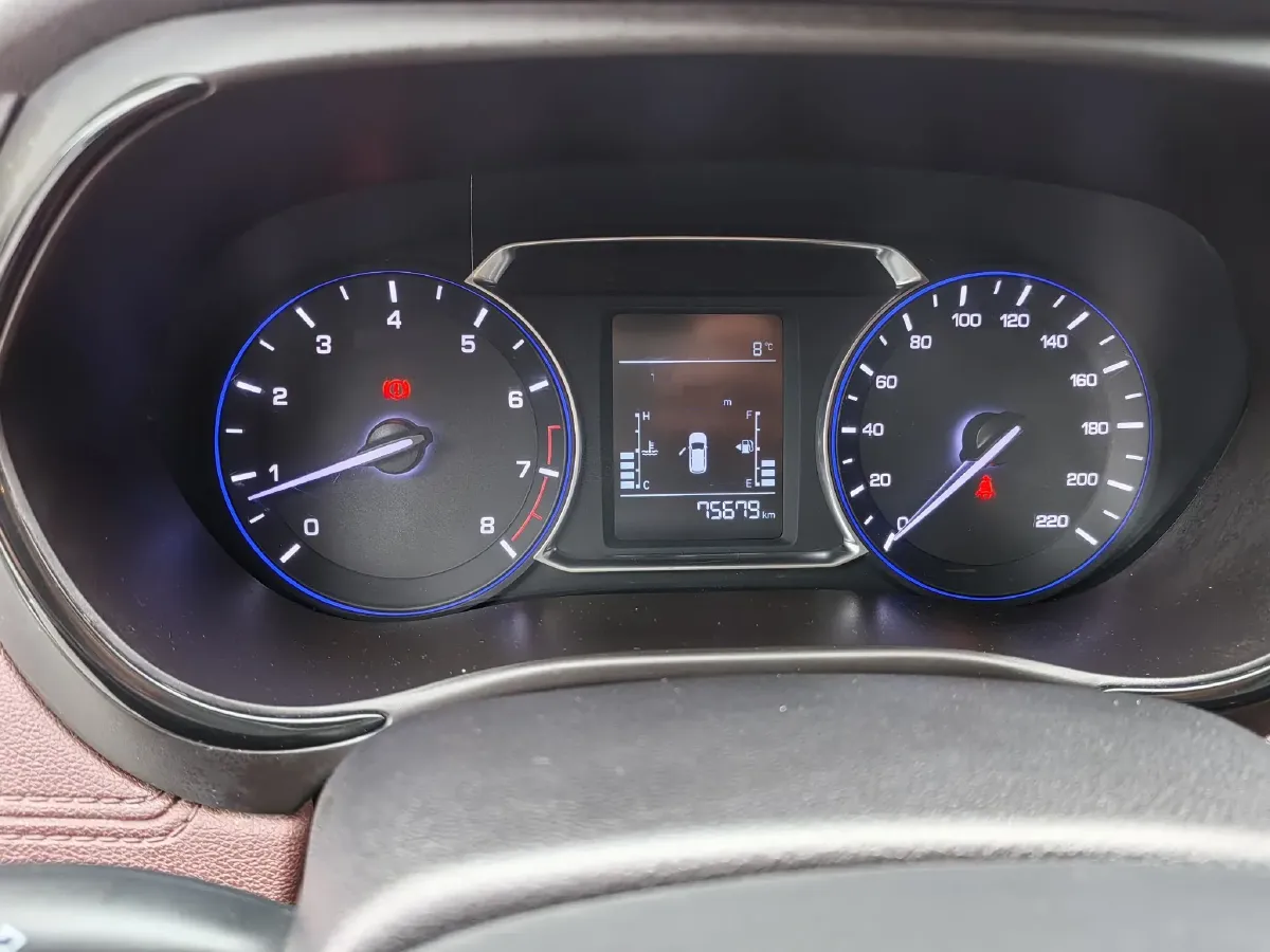 2017 ChangAn Linmax 1.6L 125HP L4 5MT,autocango,china used car exporter,china ev exporter,chinese used car exporter,chinese used ev exporter