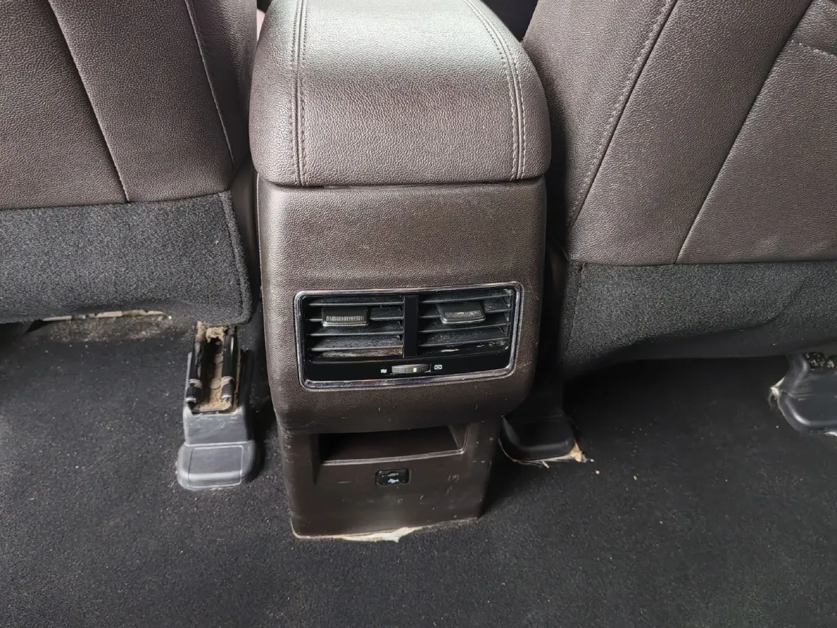 2017 ChangAn Linmax 1.6L 125HP L4 5MT,autocango,china used car exporter,china ev exporter,chinese used car exporter,chinese used ev exporter