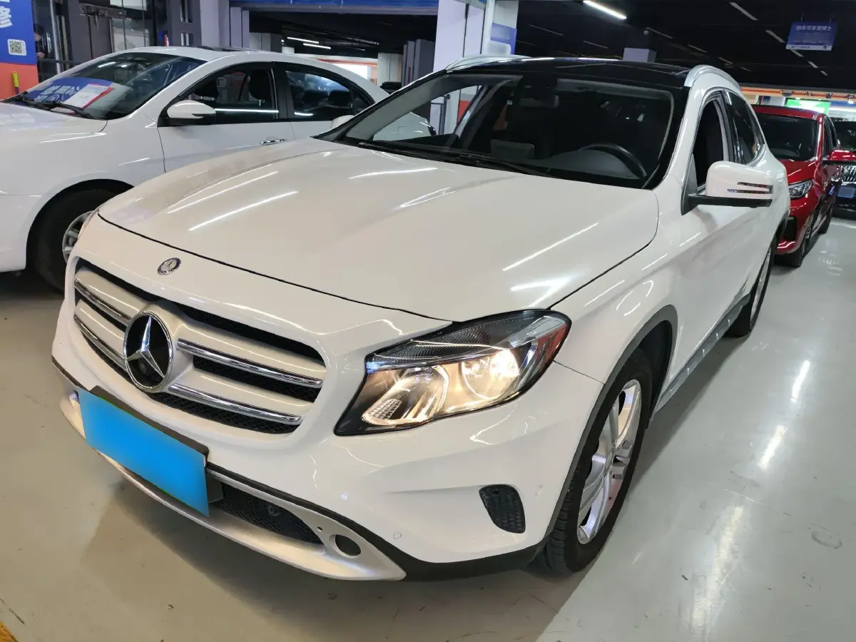 2016 Mercedes-Benz GLA Class 1.6T 156HP L4 7DCT