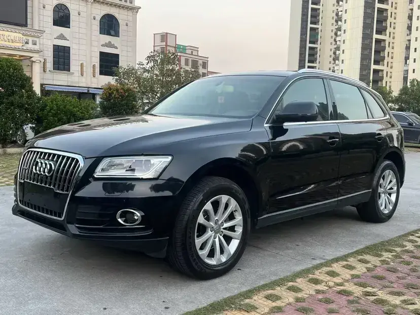 2013 Audi Q5 2.0T 211HP L4 8AT