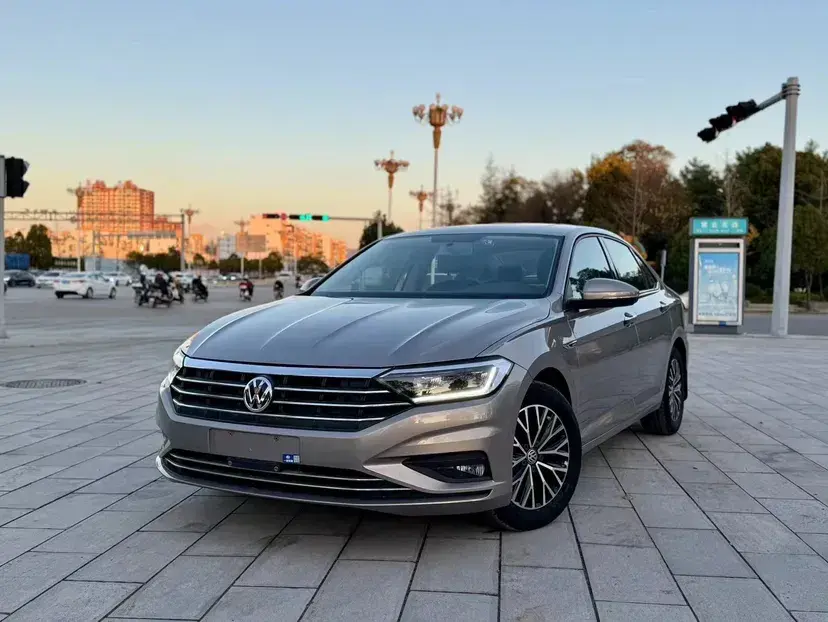 2021 Volkswagen Sagitar 1.4T 150HP L4 7DCT