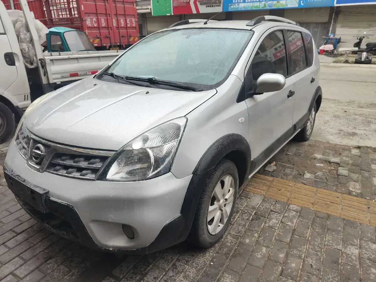 2010 Nissan Livina 1.6L 105HP L4 4AT