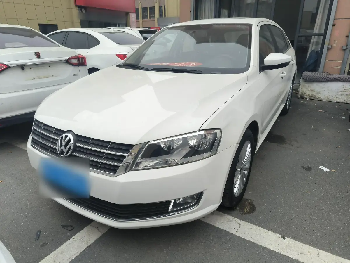 2013 Volkswagen Gran Lavida 1.6L 110HP L4 6AT