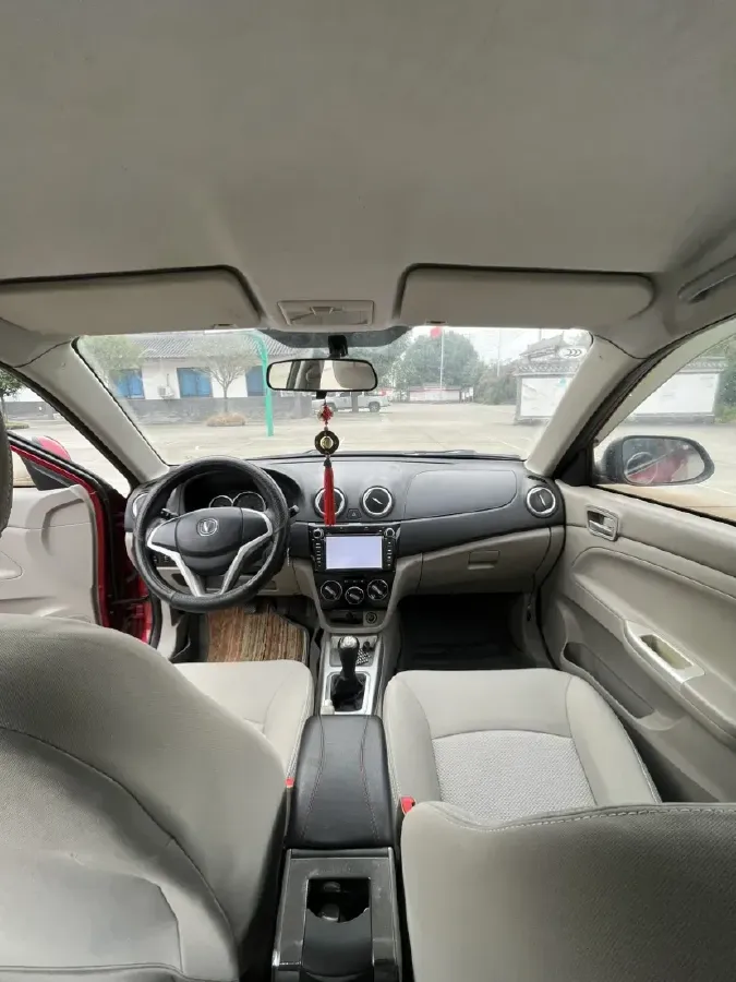 2015 ChangAn Alsvin V3 1.4L 101HP L4 5MT,autocango,china used car exporter,china ev exporter,chinese used car exporter,chinese used ev exporter