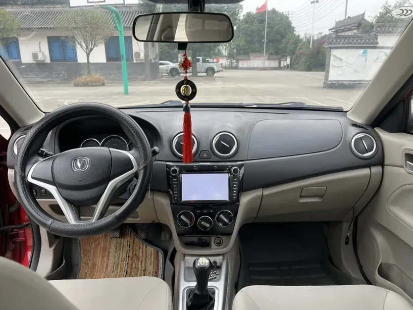 2015 ChangAn Alsvin V3 1.4L 101HP L4 5MT,autocango,china used car exporter,china ev exporter,chinese used car exporter,chinese used ev exporter