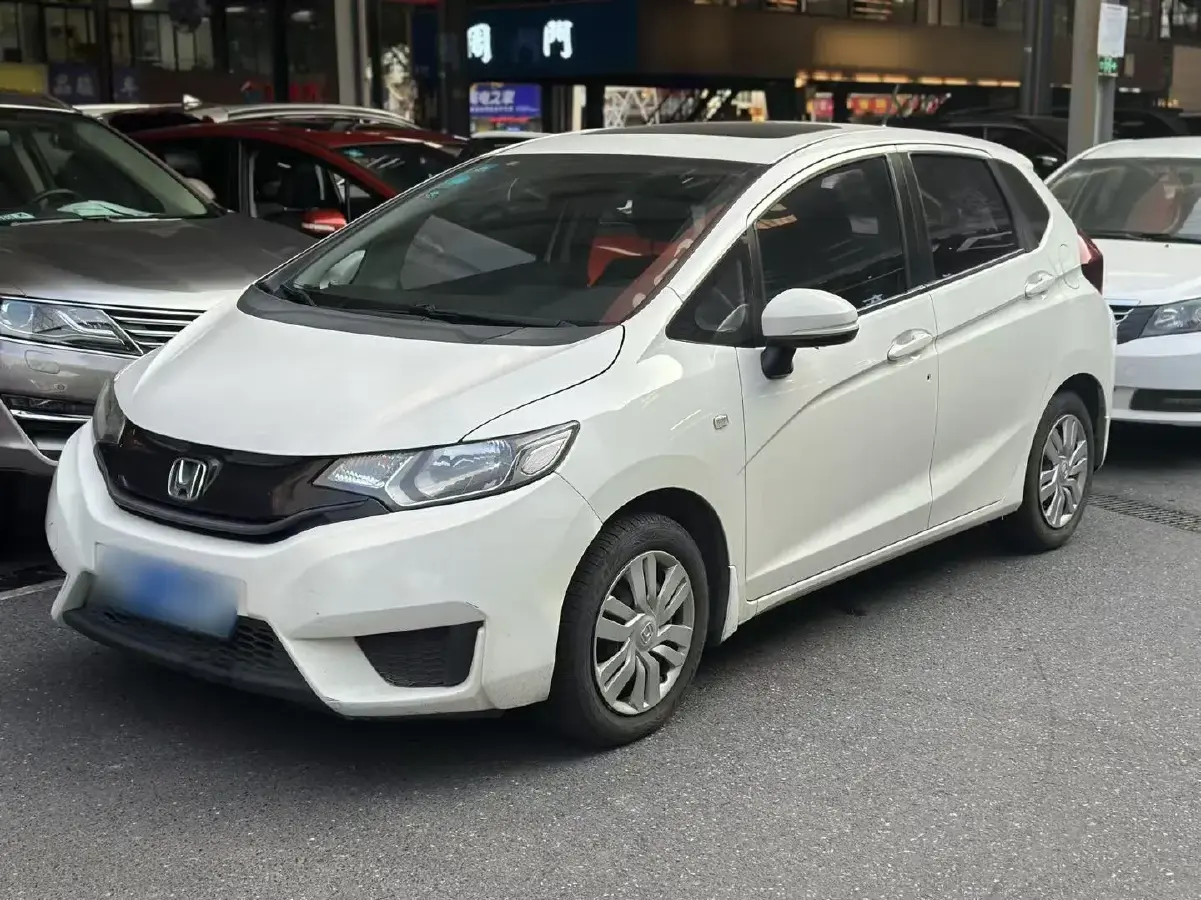 2016 Honda Fit 1.5L 131HP L4 CVT