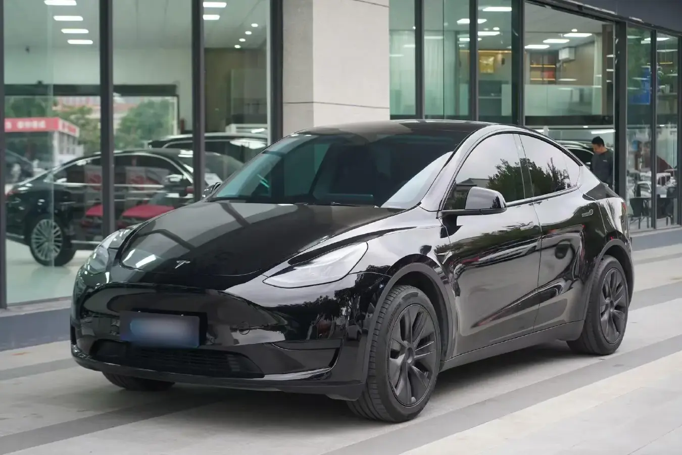 2021 Tesla Model Y BEV 60KWH