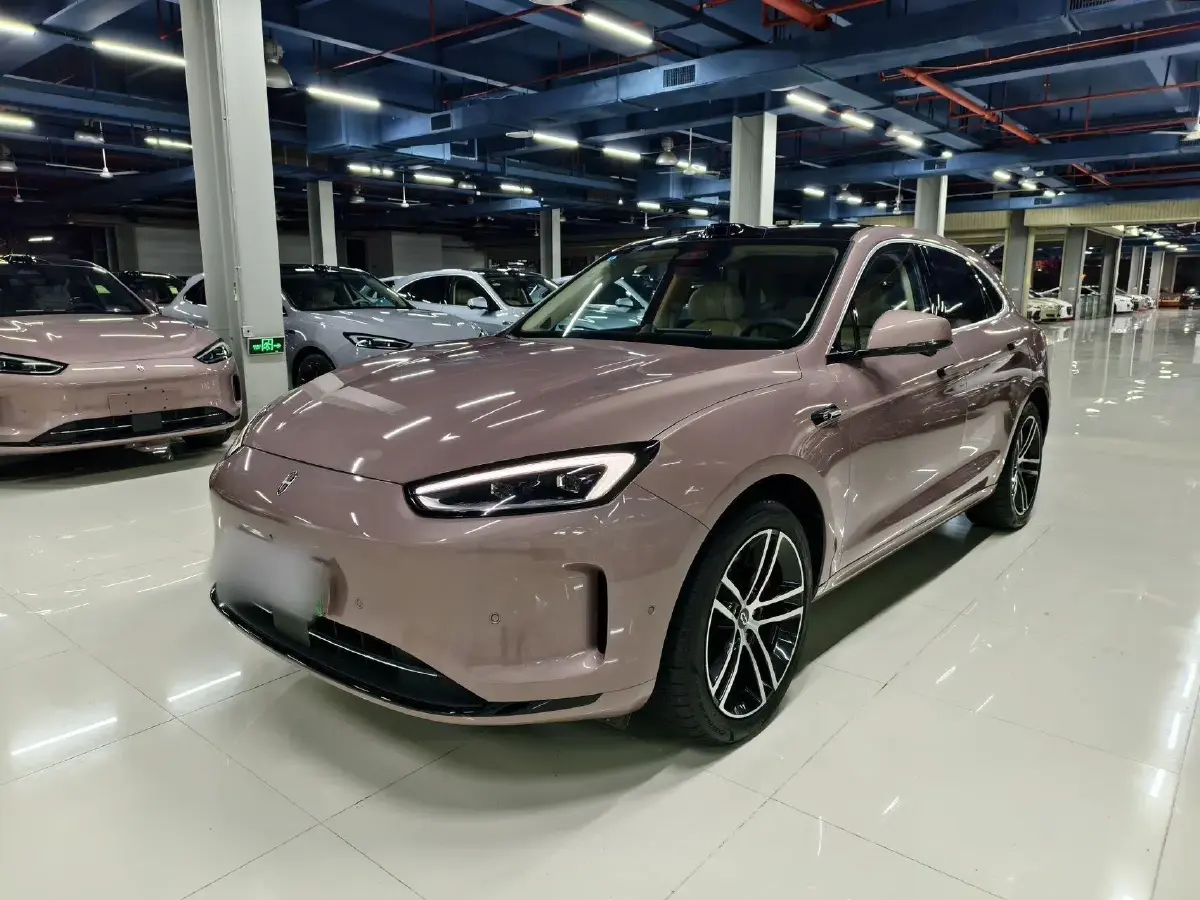 2023 HIMA M5 BEV 80KWH