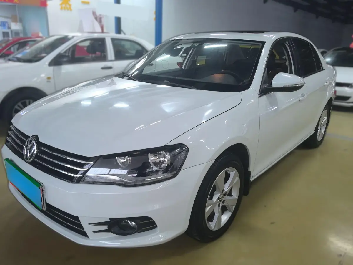 2013 Volkswagen Bora 1.6L 105HP L4 6AT