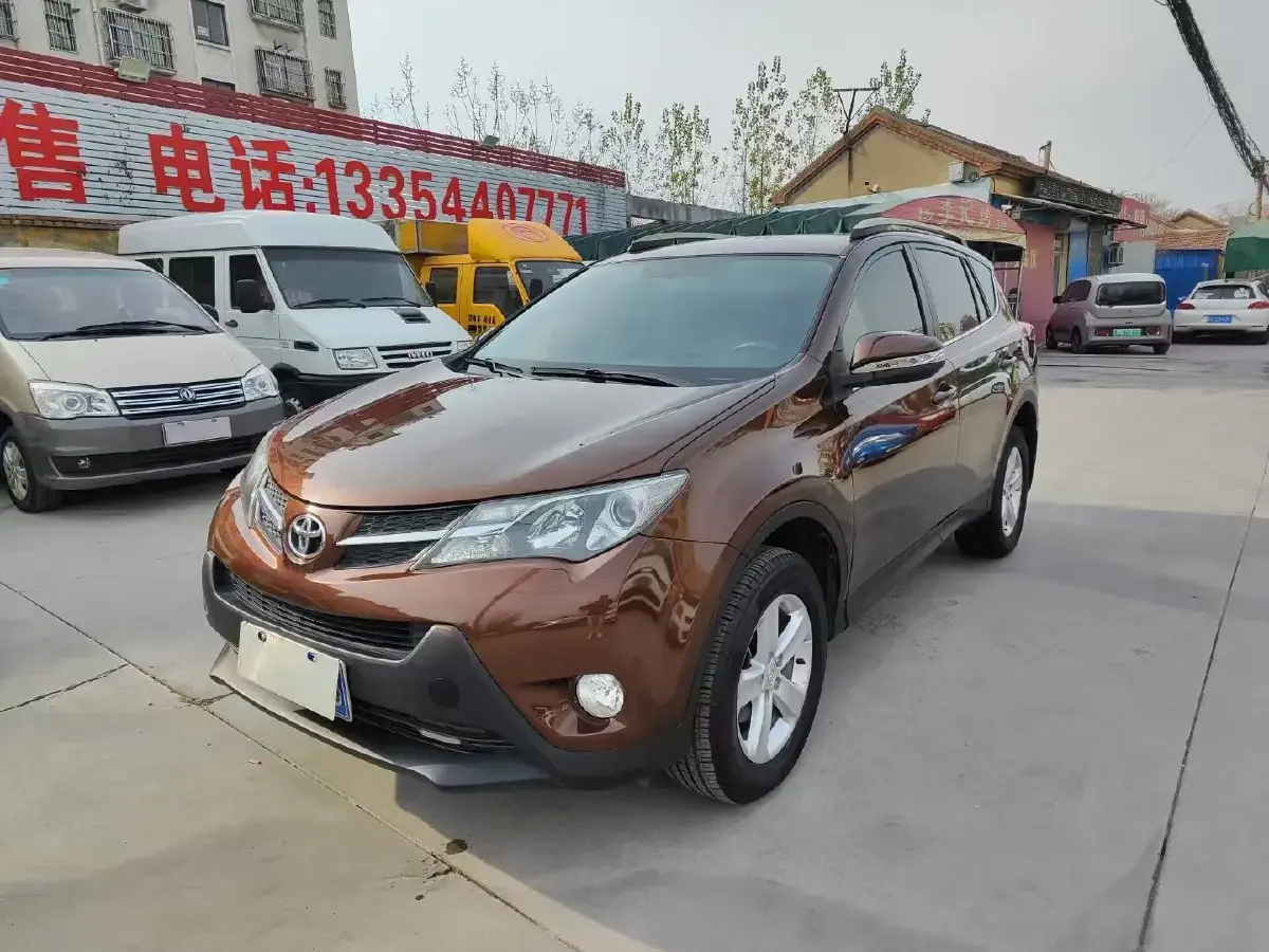 2013 Toyota RAV4 2.0L 147HP L4 CVT