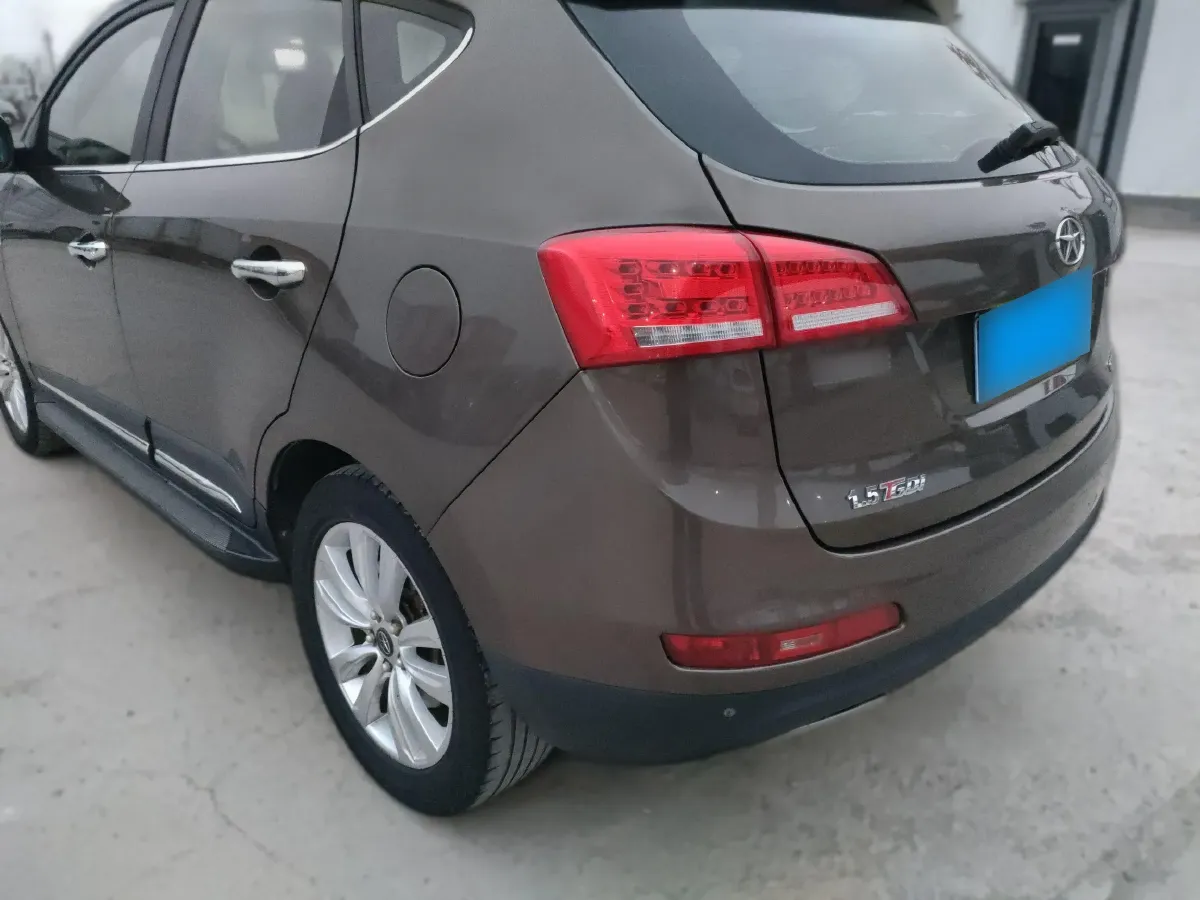 2015 JAC Refine S5 1.5T 174HP L4 6DCT,autocango,china used car exporter,china ev exporter,chinese used car exporter,chinese used ev exporter