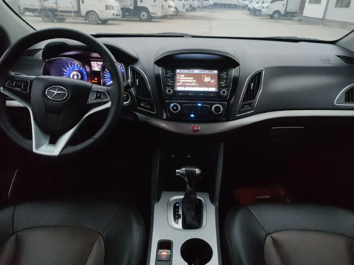 2015 JAC Refine S5 1.5T 174HP L4 6DCT,autocango,china used car exporter,china ev exporter,chinese used car exporter,chinese used ev exporter