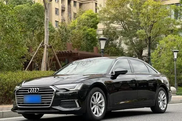 2019 Audi A6L 2.0T 190HP L4 7DCT
