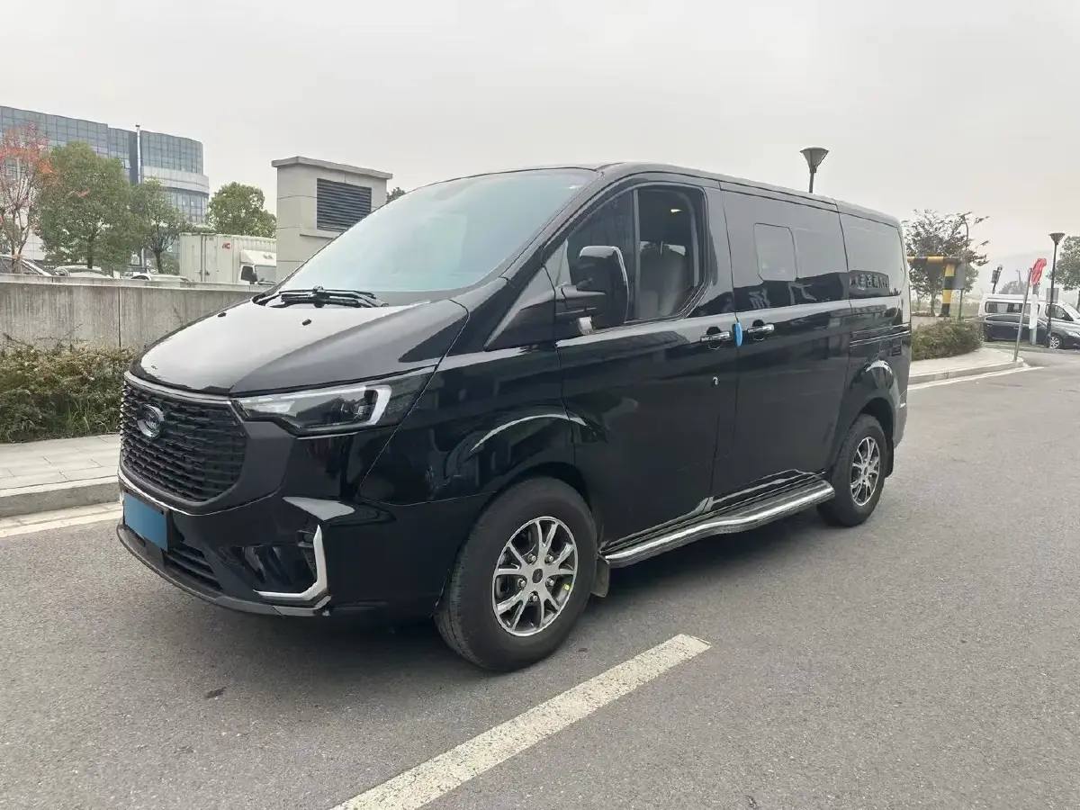 2023 Ford Transit 2.0T 143HP L4 9AT