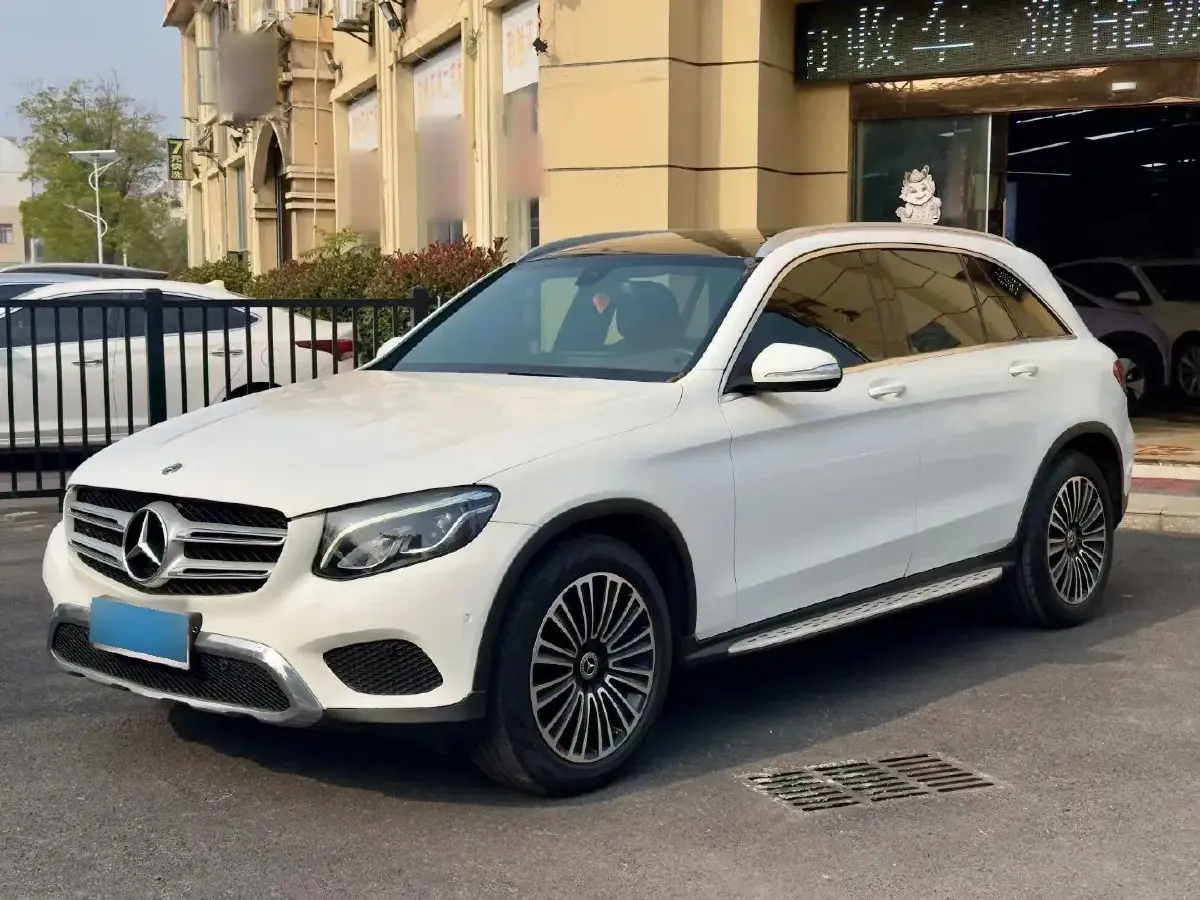2019 Mercedes-Benz GLC Class 2.0T 184HP L4 9AT