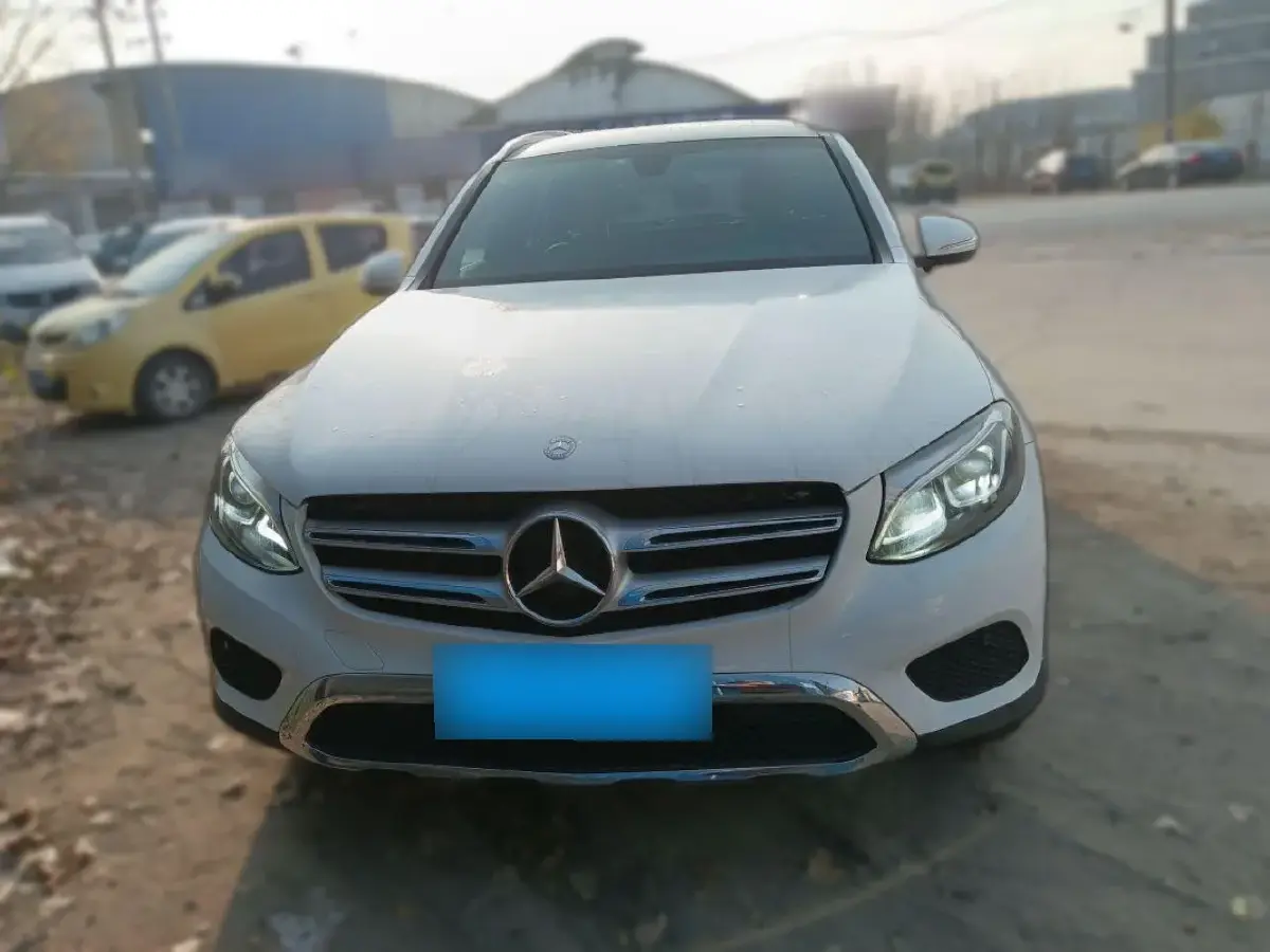 2017 Mercedes-Benz GLC Class 2.0T 184HP L4 9AT,autocango,china used car exporter,china ev exporter,chinese used car exporter,chinese used ev exporter