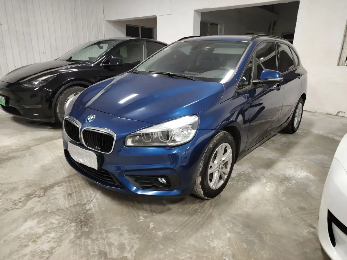 2016 BMW 2 Series Wagon 1.5T 136HP L3 6AT