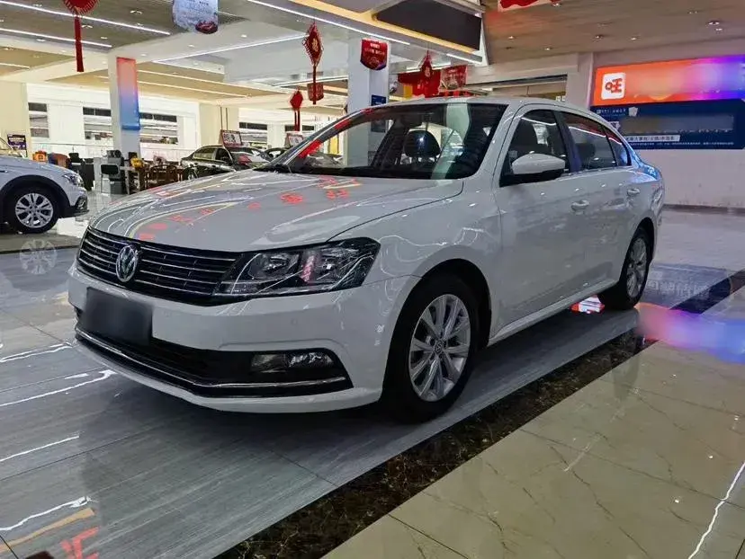 2017 Volkswagen Lavida 1.6L 110HP L4 6AT