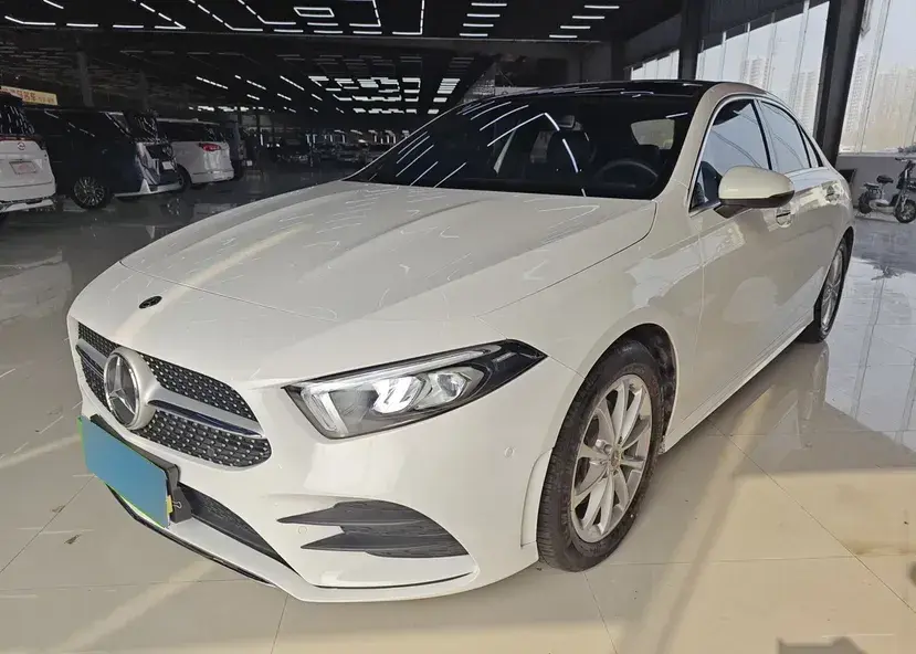 2020 Mercedes-Benz A Class 1.3T 163HP L4 7DCT