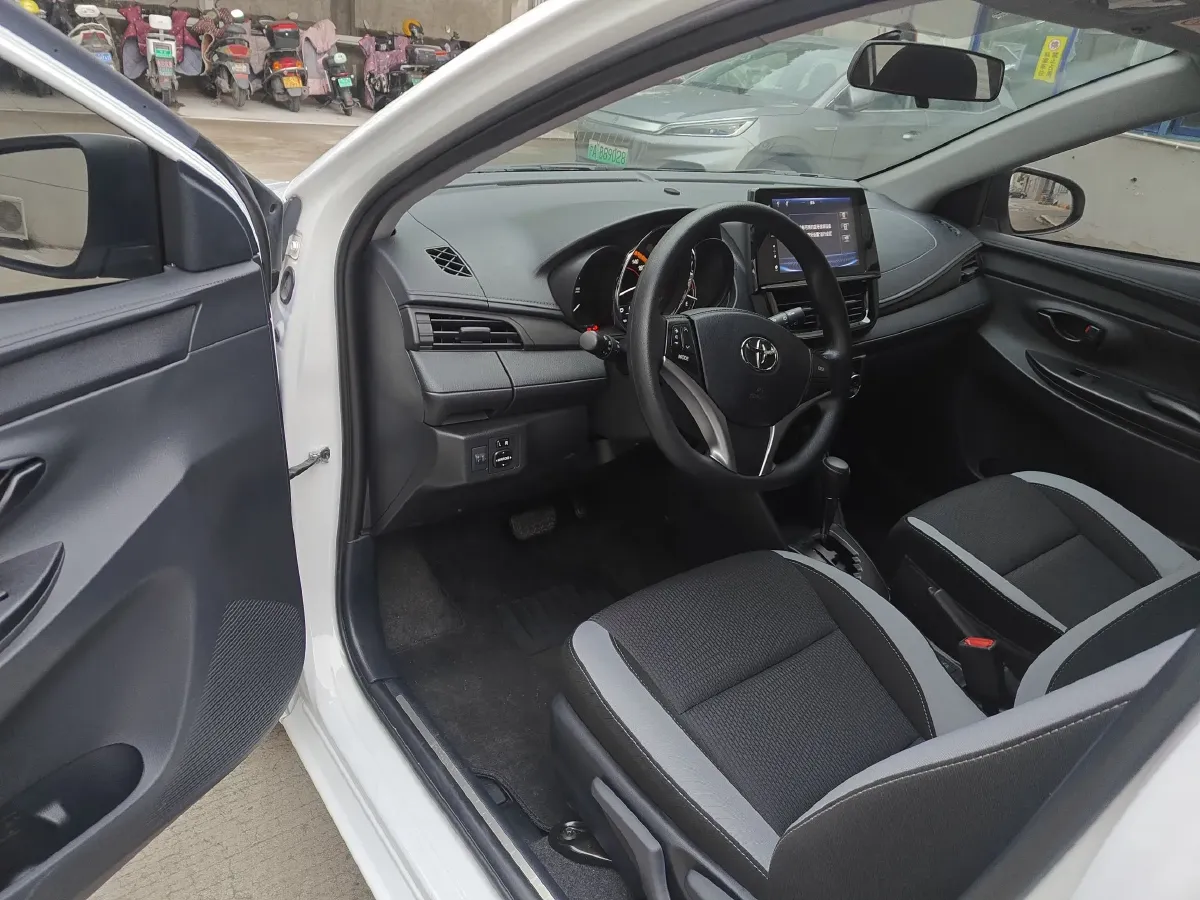 2022 Toyota Yaris L 1.5L 112HP L4 CVT,autocango,china used car exporter,china ev exporter,chinese used car exporter,chinese used ev exporter