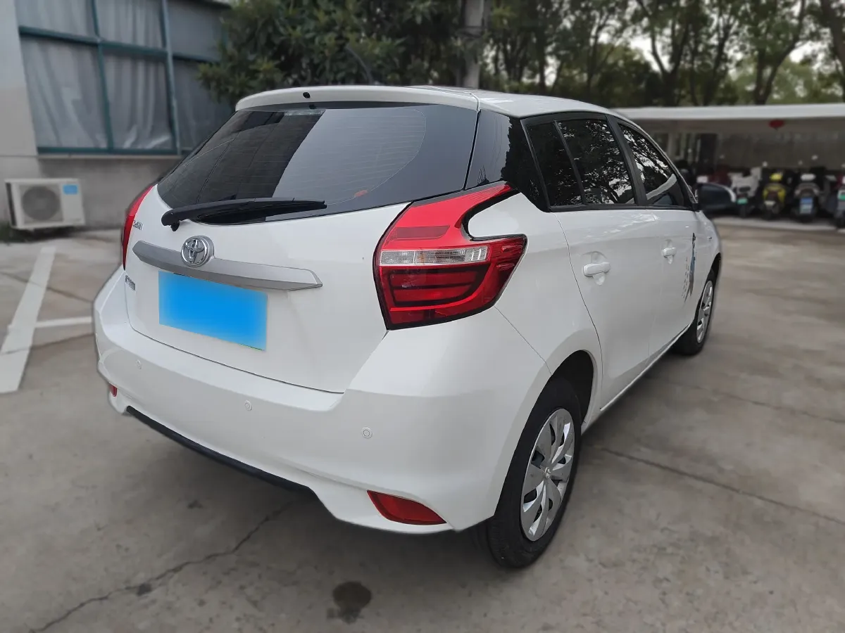 2022 Toyota Yaris L 1.5L 112HP L4 CVT,autocango,china used car exporter,china ev exporter,chinese used car exporter,chinese used ev exporter