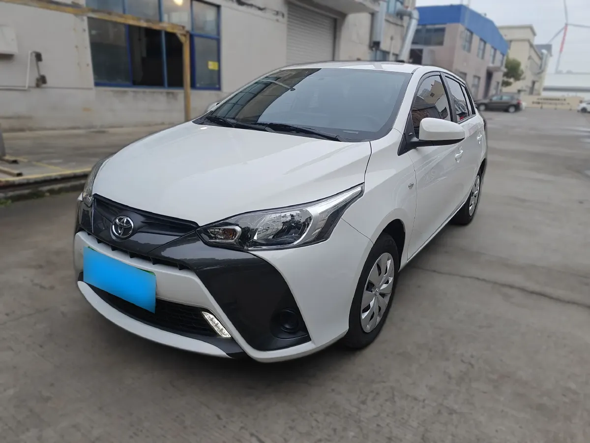 2022 Toyota Yaris L 1.5L 112HP L4 CVT,autocango,china used car exporter,china ev exporter,chinese used car exporter,chinese used ev exporter