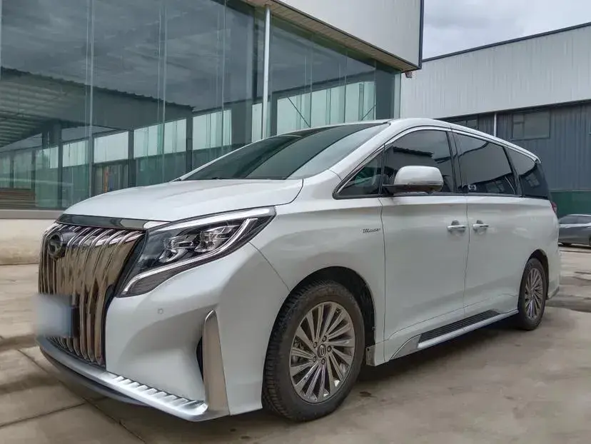 2021 GAC Trumpchi M8 2.0T 252HP L4 8AT