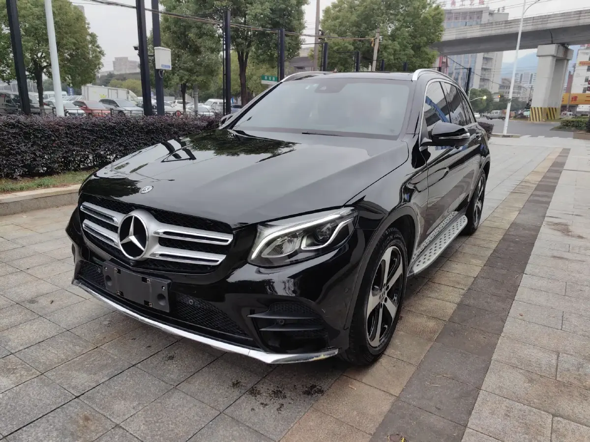 2018 Mercedes-Benz GLC Class 2.0T 211HP L4 9AT
