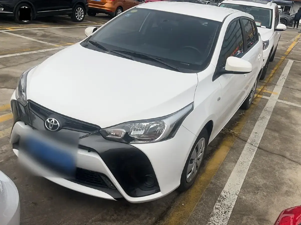 2016 Toyota Yaris L 1.5L 107HP L4 CVT