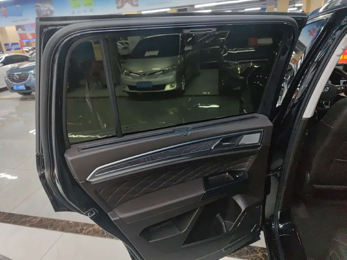 2019 Volkswagen Teramont 2.5T 299HP V6 7DCT,autocango,china used car exporter,china ev exporter,chinese used car exporter,chinese used ev exporter