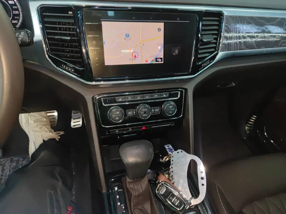 2019 Volkswagen Teramont 2.5T 299HP V6 7DCT,autocango,china used car exporter,china ev exporter,chinese used car exporter,chinese used ev exporter