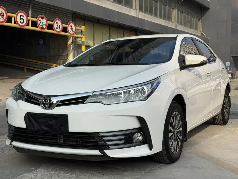 2017 Toyota Corolla 1.2T 116HP L4 CVT