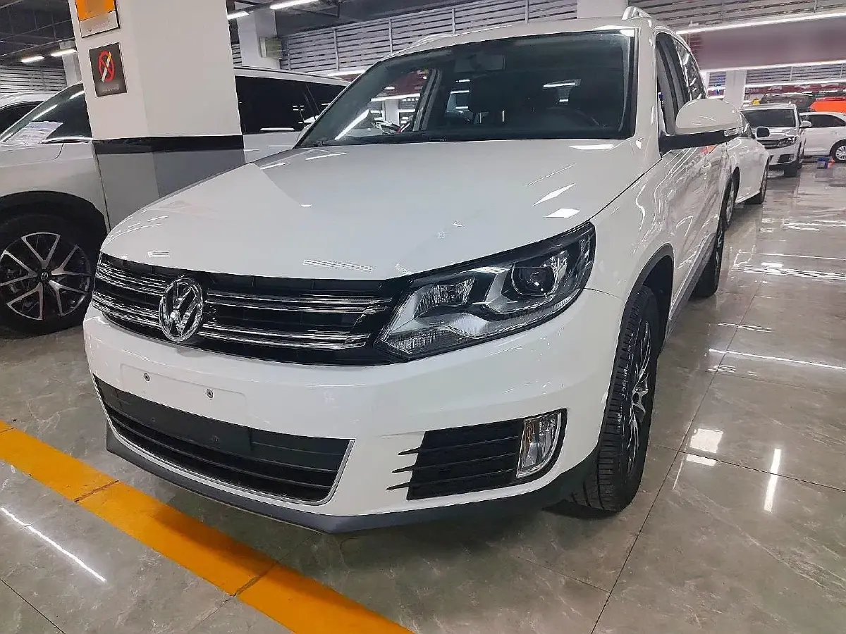 2013 Volkswagen Tiguan 1.8T 160HP L4 6AT
