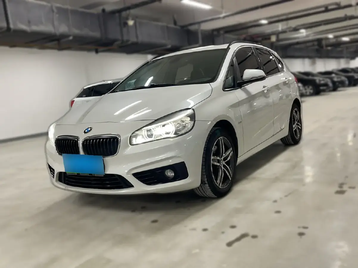 2016 BMW 2 Series Wagon 1.5T 136HP L3 6AT