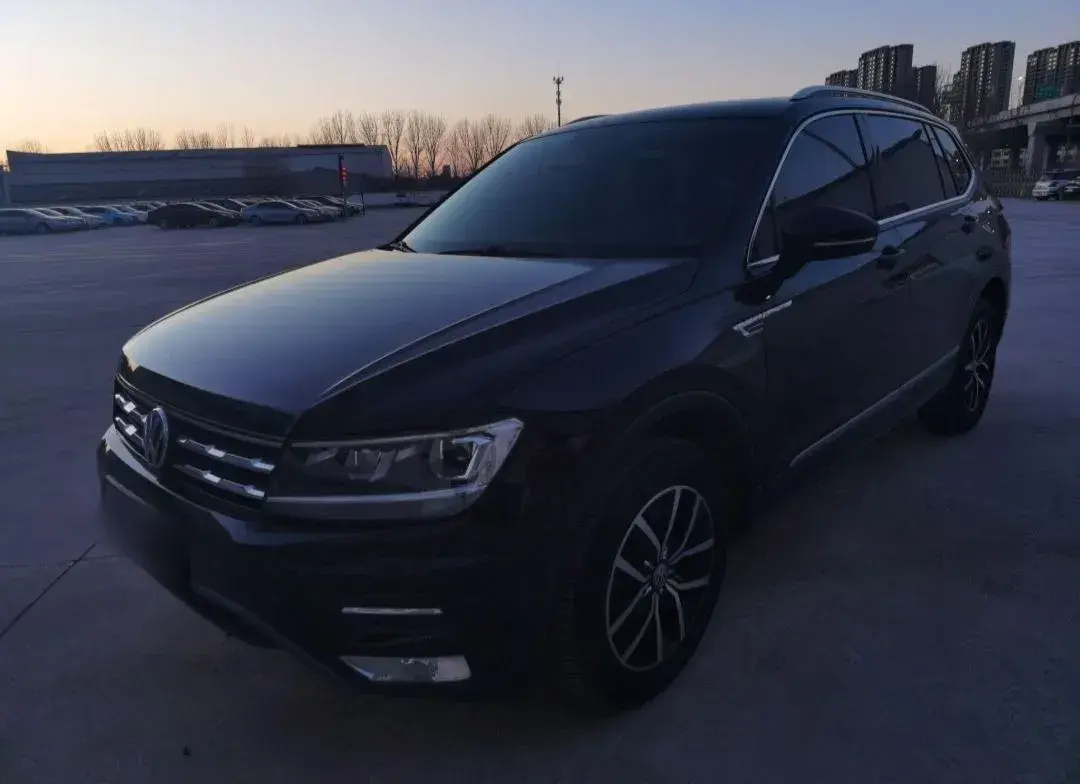 2018 Volkswagen Tiguan L 2.0T 186HP L4 7DCT