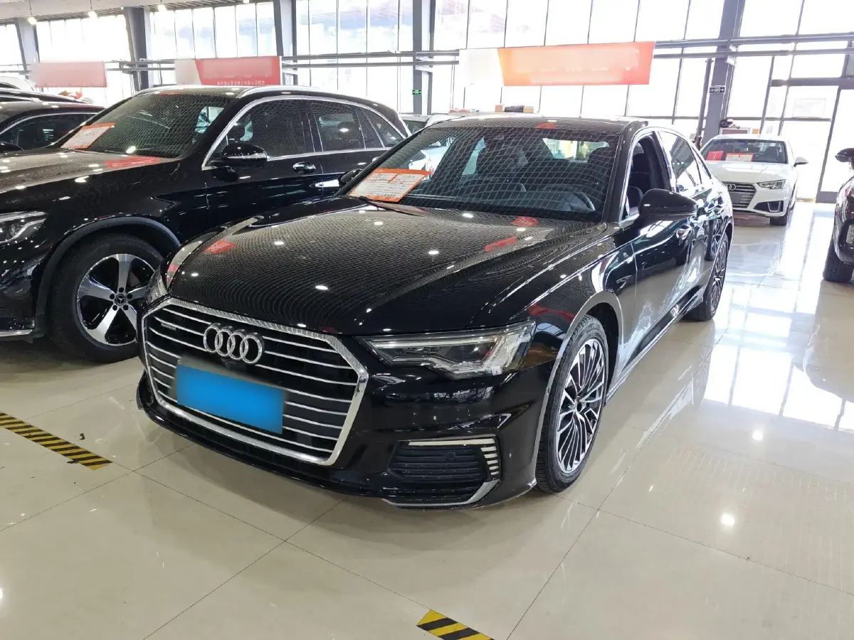 2020 Audi A6L 2.0T 252HP L4 7DCT PHEV 14.1KWH