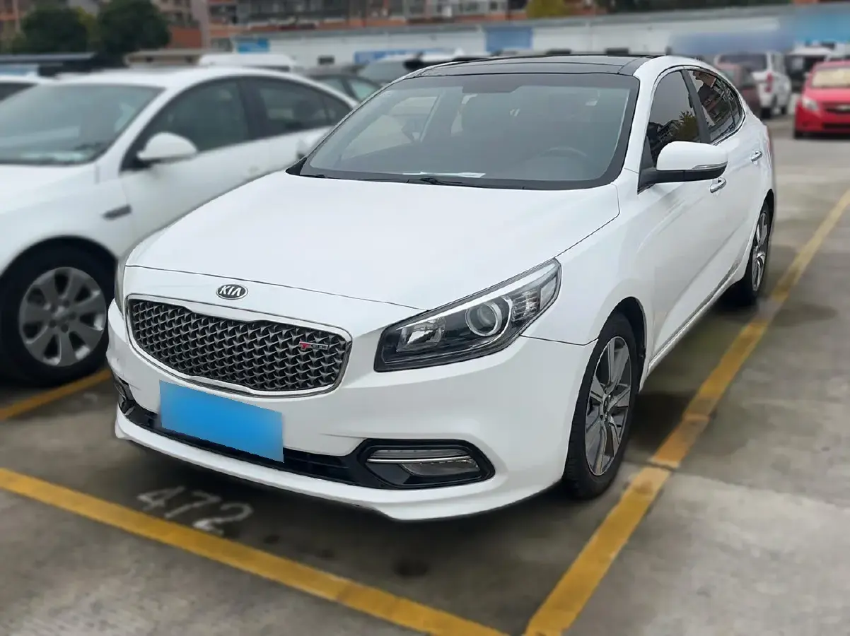 2017 Kia K4 1.6T 175HP L4 7DCT