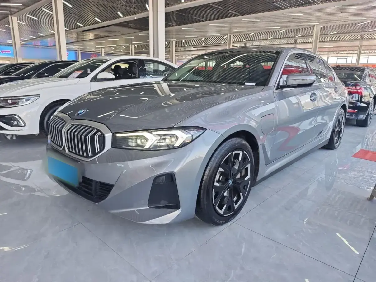 2022 BMW i3 BEV 70KWH