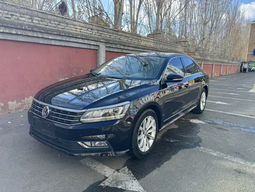 2017 Volkswagen Passat 1.8T 180HP L4 7DCT